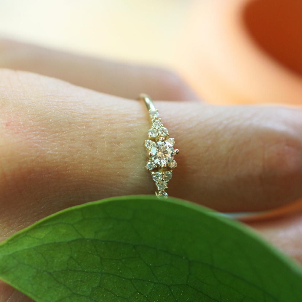 0,29 KARAT PIRLANTA YÜZÜK